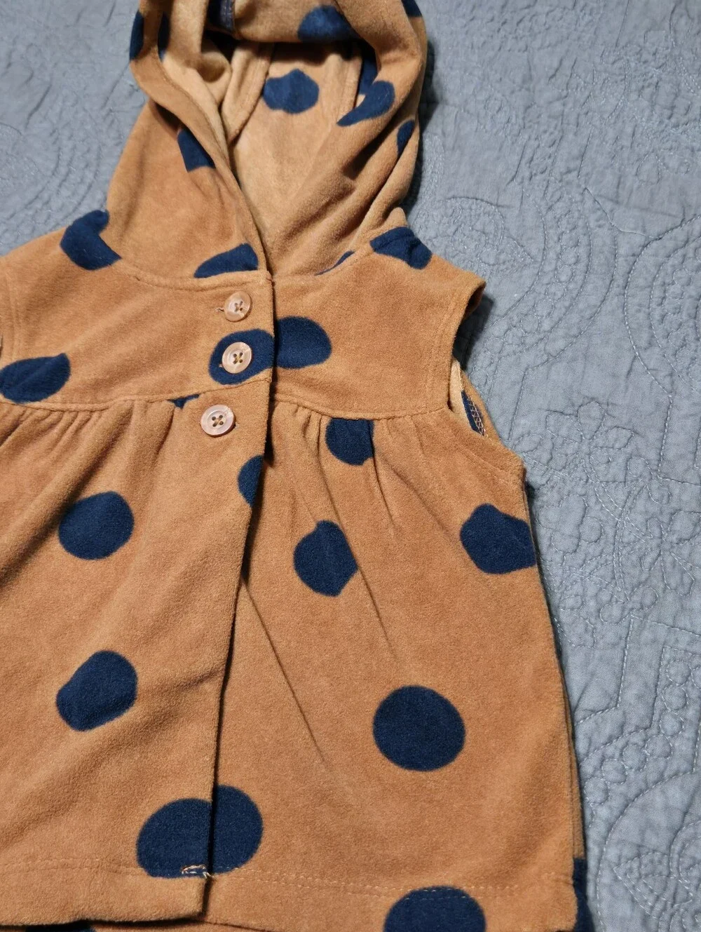 Carter's baby girl 24 month fleece vest, attached hood, polkadots